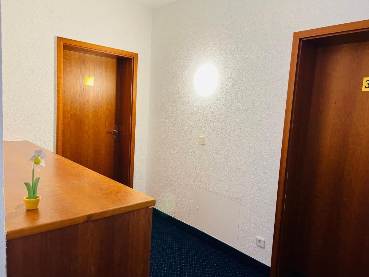 Hotel Weller Kahl Am Main Esterno foto